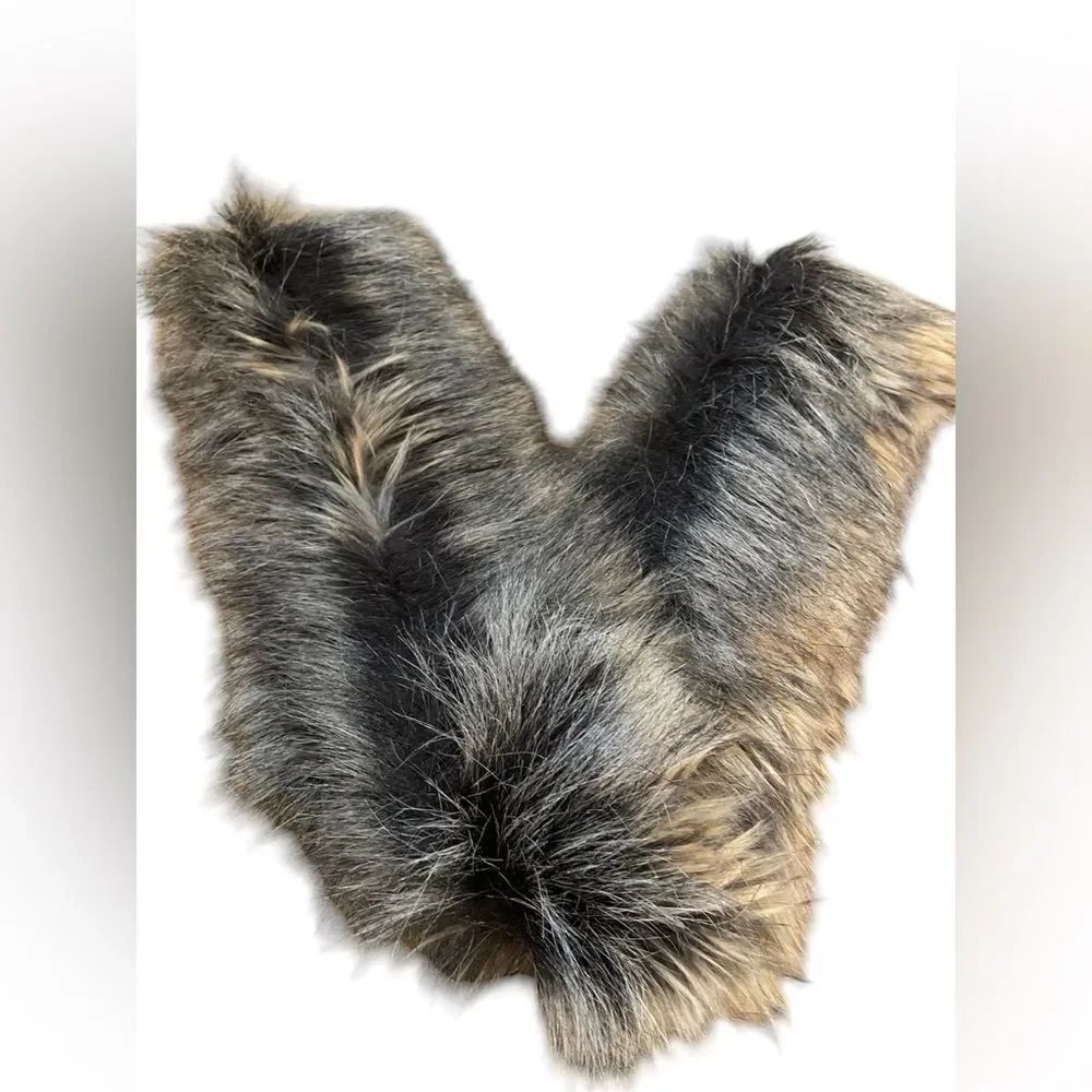 Faux Fur Infinity Scarf - Picture 2 of 3